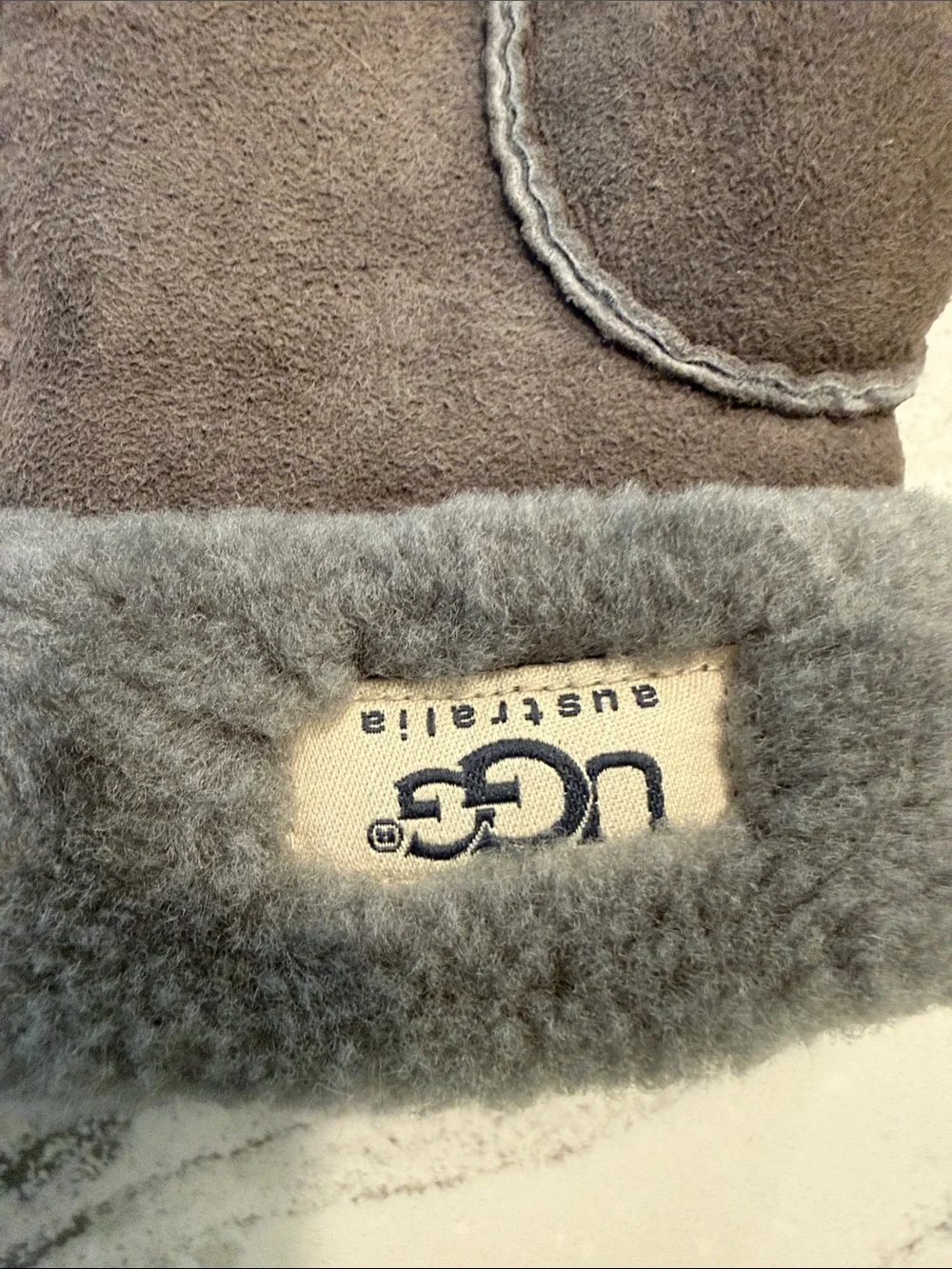 UGG Women's Sheepskin Embroider Mittens